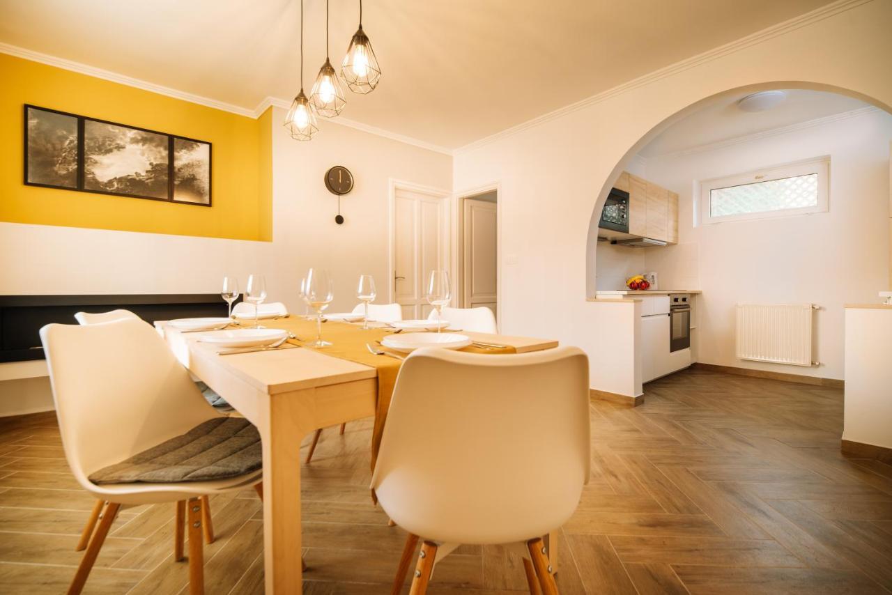黄玉公寓酒店 Balatongyörök 外观 照片